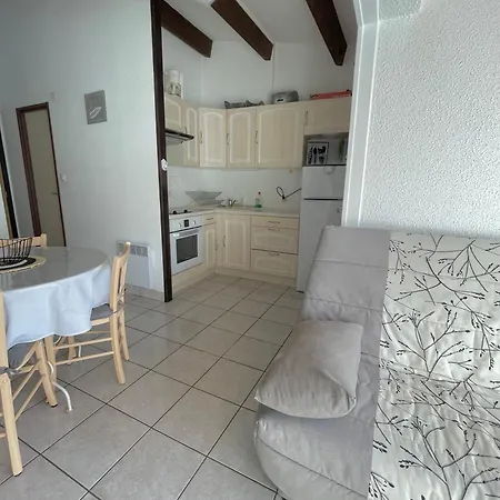 Apartment Dans Familiale Avec Piscine Proche *